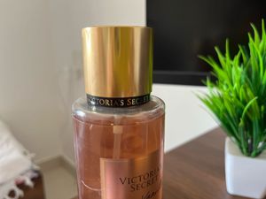 ✨Victoria’s Secret Bare Vanilla✨👸🏻