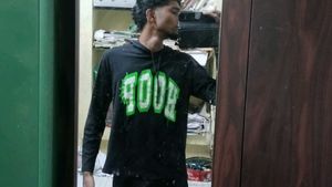Black T-Shirt (Size - M - L )