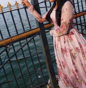 Beautiful Organza Frok