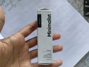 Minimalist Vitamin C 10% Face Serum