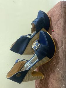 Heels Size Is 5