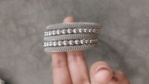 Bangles ( Pack Of 7 )
