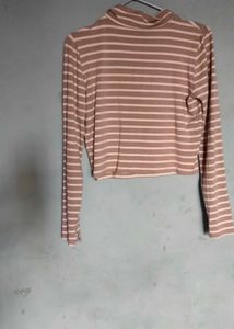 Branded khaki crop top