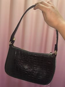 Black Faux Leather Handbag With Gold Chain