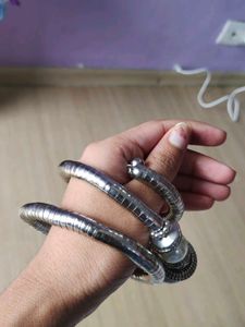 Hand Accessories