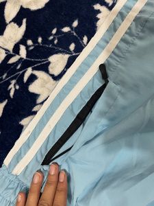 blue lower for women