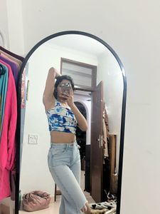 Floral Crop Top - Trendy &amp; Stylish