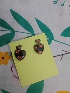 glittery hearts earrings