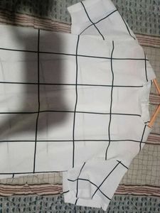 Grid Pattern Top