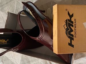 Winter/fall  perfect Burgundy Heels(unused)
