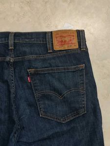 Levi&#39;s Dark Wash Jeans