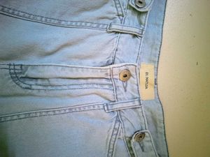 ✨ Light-Wash Utility Cargo Jeans – Stretch Fit 26-