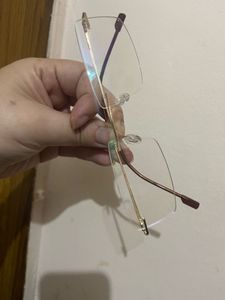 Stylish clear spectacle