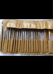 SET OF 23 🆕 MAKEUP BRUSHES