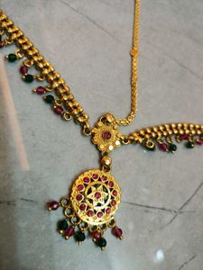 Golden Look Maangtika