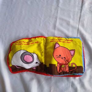 Cloth Book &amp; 4 Wooden Car