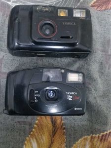 Vintage Point &amp; Shoot Camera 7 Pcs Lot