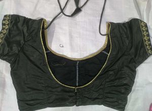 Elegant Black Saree with Blouse