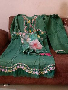 Pakistani Style Kurta Pent Dupatta 💚 Green