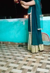 beautiful party wear dress only cash 2200 ₹