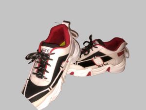 Sneaker For Daily Wear