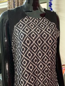 Black And White Sleeveless Top