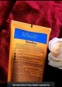 Vaseline Gluta-Hya SPF 50