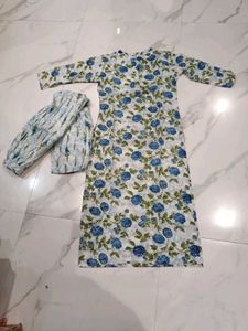 GoSriKi Floral Kurta Set size s