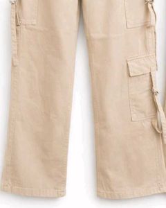 Beige Cargo Pants – Zudio– Like New