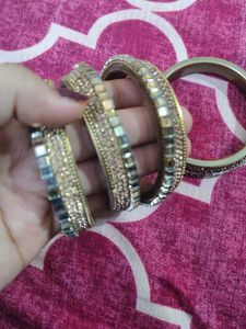 Sparkling Bangle Set
