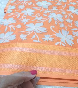 🆕️ Beautiful Floral Cotton Saree With Jari Border