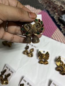 8 Combo Earring