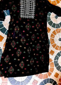 2 blackand  Maroon Embroidered Kurta