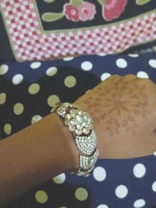 Vintage Floral Bracelet