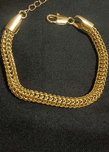 ✨ Elegant Anti-Tarnish Gold-Tone Chain Bracelet ✨