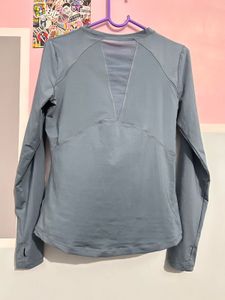 Athleta Gray Long Sleeve Top