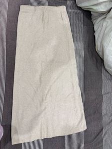 Elegant Beige Knit Midi Skirt