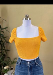 H&amp;M Cute Orange Square Neck Crop Top