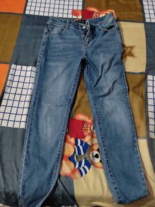 Woman' Jeans For Girls Fo Selling..  Women