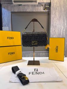 Fendi Baguette Handbags (Master Copy)
