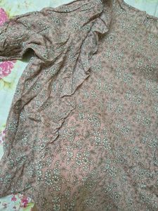 Korean Floral Print Top 🩷