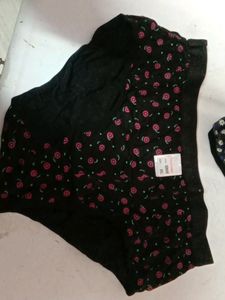 Mona Lingerie