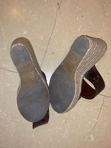 Steve Madden Tortoise Wedges