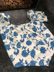 Floral Print Puff Sleeve Top