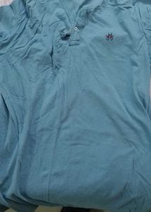 hi I want to sell thus brand t shirt for sale