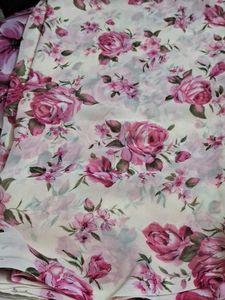 Floral  georgette  saree new with  out blouse  pc