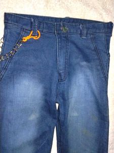 Blue Jeans with Chain Detail