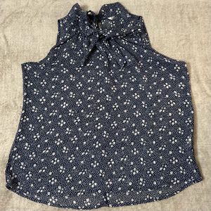 PEOPLE - Floral Tie Neck Top