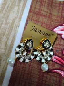 Earings