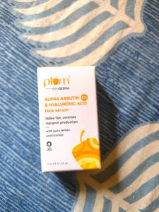 Plum Alpha Arbutin & Hyaluronic Acid Serum